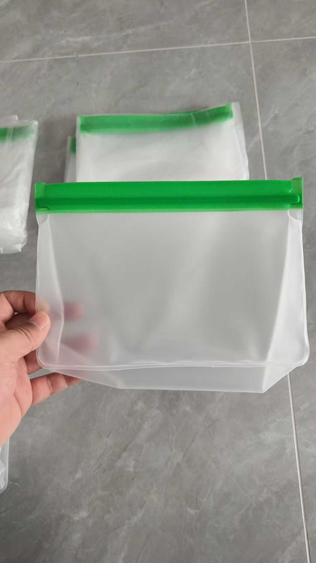 食品保鲜袋  几万个，给钱就卖