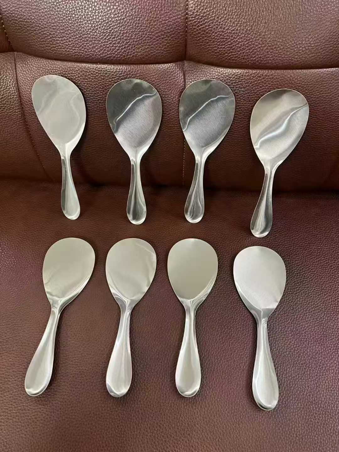 不锈钢饭勺44000个，抛光特亮，原件处理
​💰0.45元一个