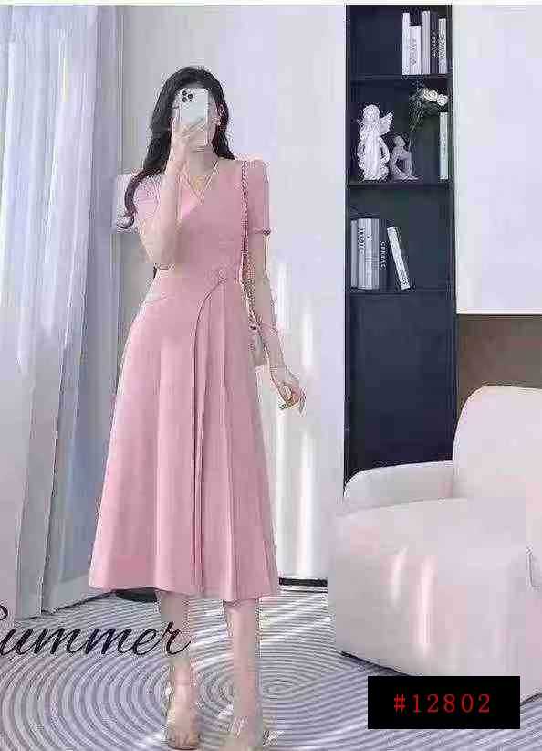 🐯1800条专柜下架雪纺高档面料时尚轻奢名媛气质优雅大方连衣裙，两整款，裙长约110厘米，独立包装，码数M-4XL，全清价13.8元，分货加1@_@