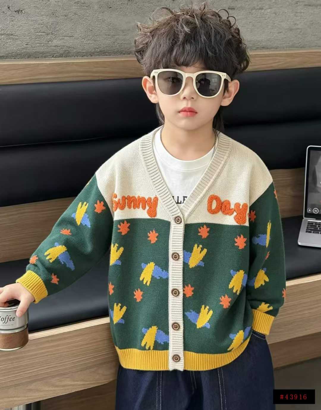 全清7.8💰
👗👗春秋新款儿童开衫毛衣男女童洋气韩版帅气上衣毛衣外套，独立包装带吊牌，205件，尺码110-150@_@