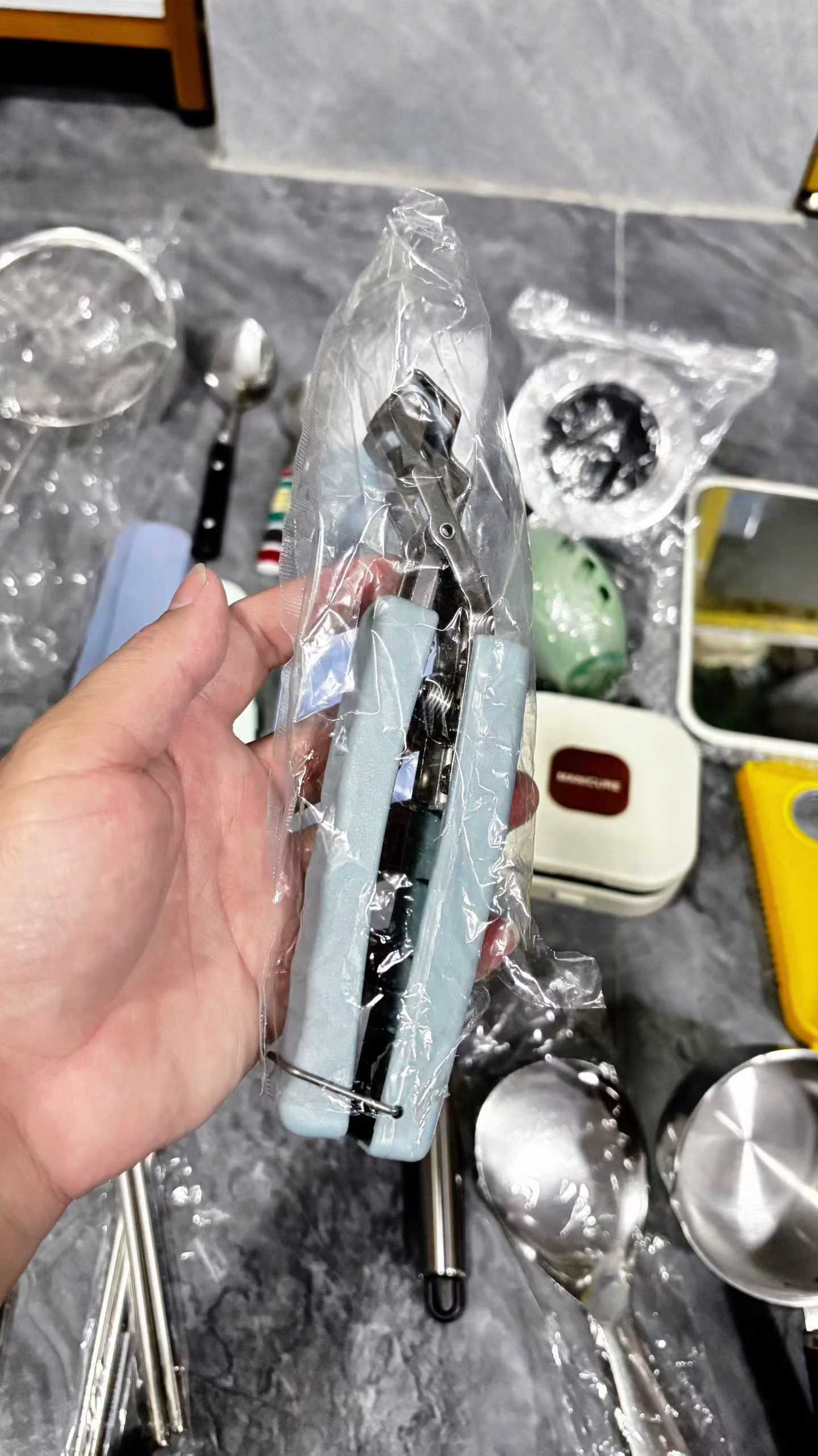 杂款餐具厨具百货700公斤合适地摊几元店,精品尾货,按吨处理🉐¥毛毛💰