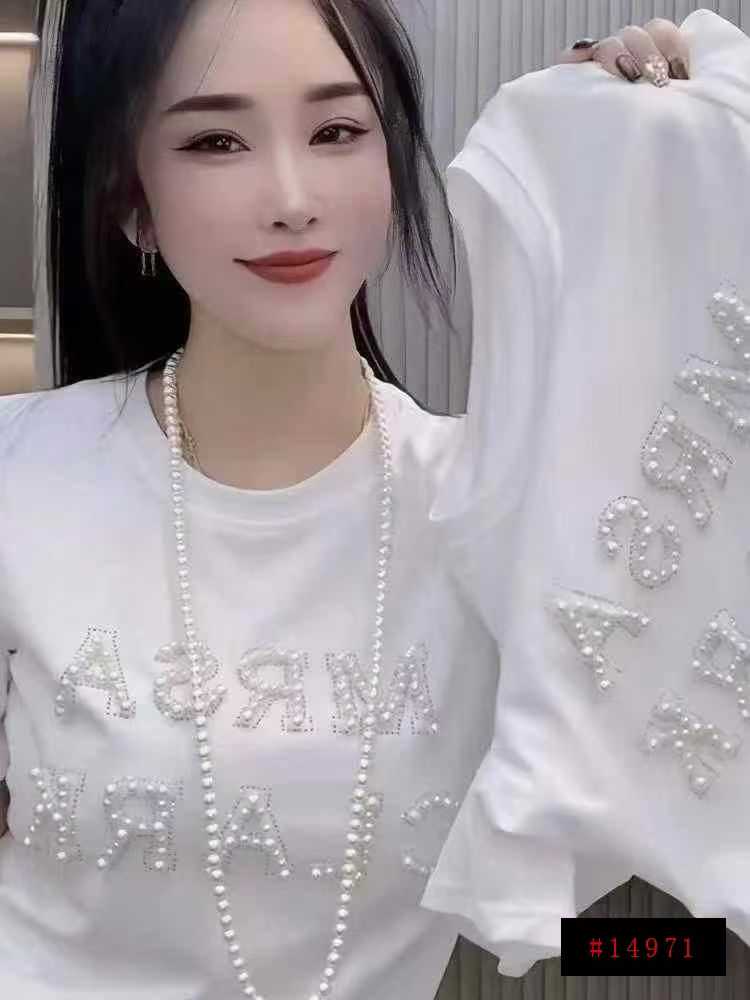 ☕️纯棉辣妹短袖T恤重工钉珠辣妹T恤8600件全清9.9元 分货10.9元，高弹力均码，独立包装统一吊牌，小整款多花型颜色[庆祝][庆祝][庆祝]全部每一件都有带工艺花型设计[勾引][勾引][勾引]@_@