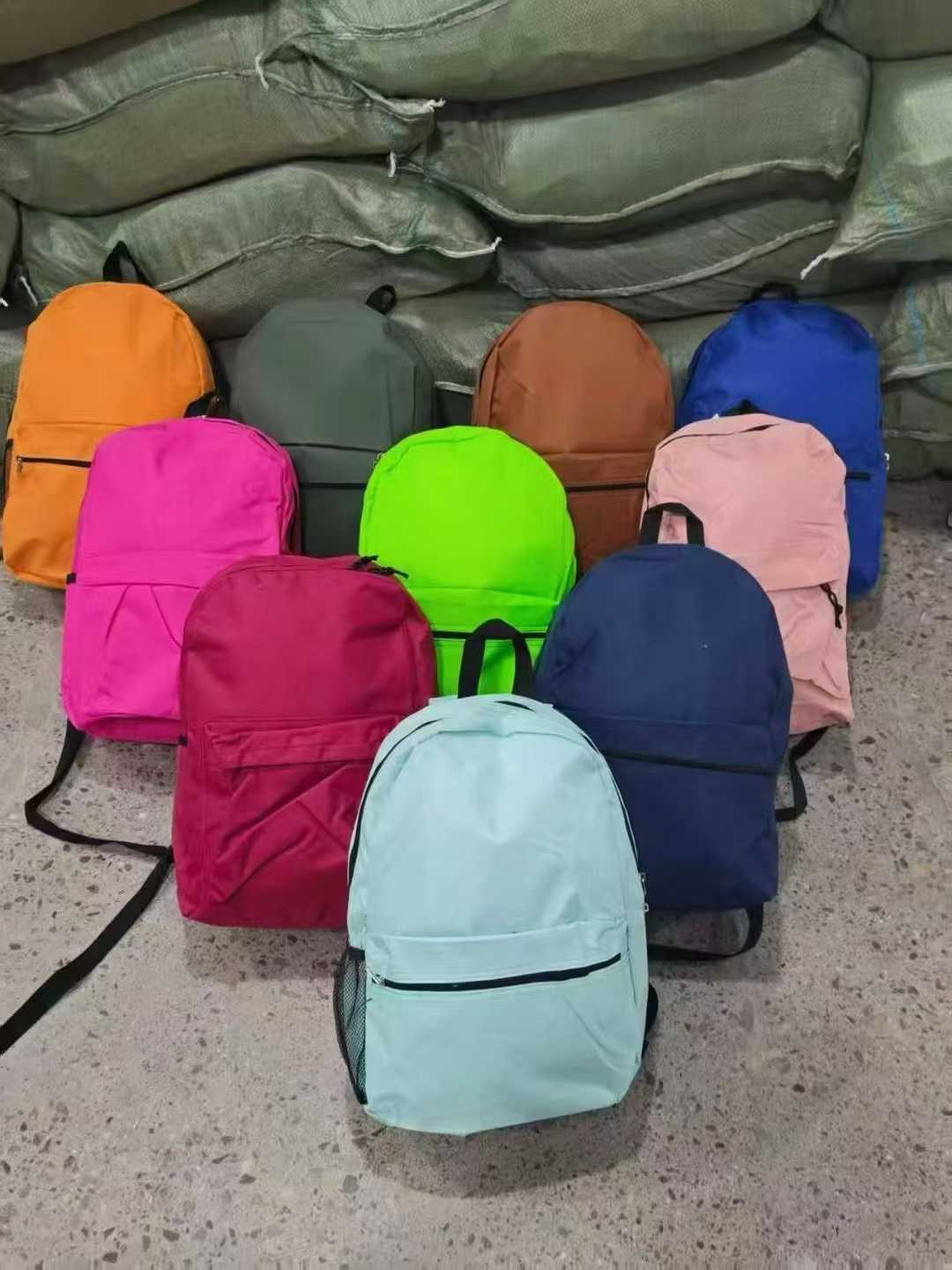 背包双肩包现货还剩几万个，价格冰点，量大对口的来
